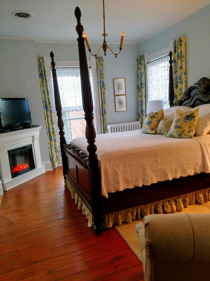 | Lamberson Guest House