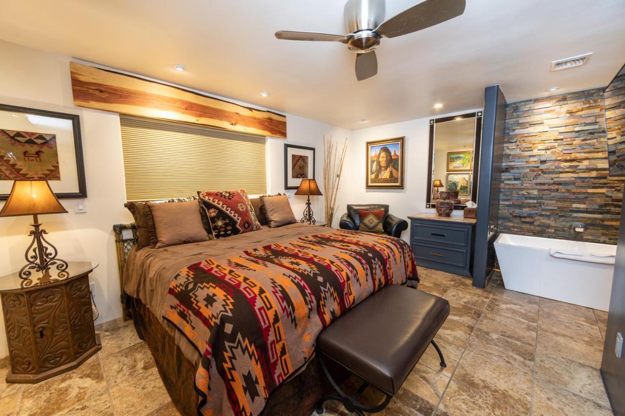 Superior One-Bedroom Suite at A Sunset Chateau