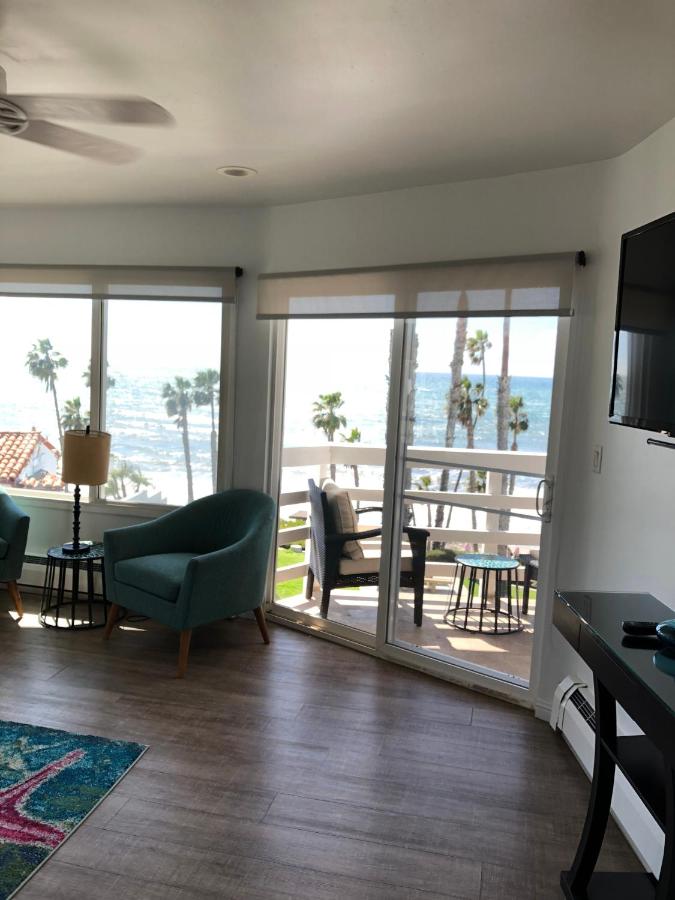 Deluxe One-Bedroom Suite - Ocean Front at Sea Horse Resort