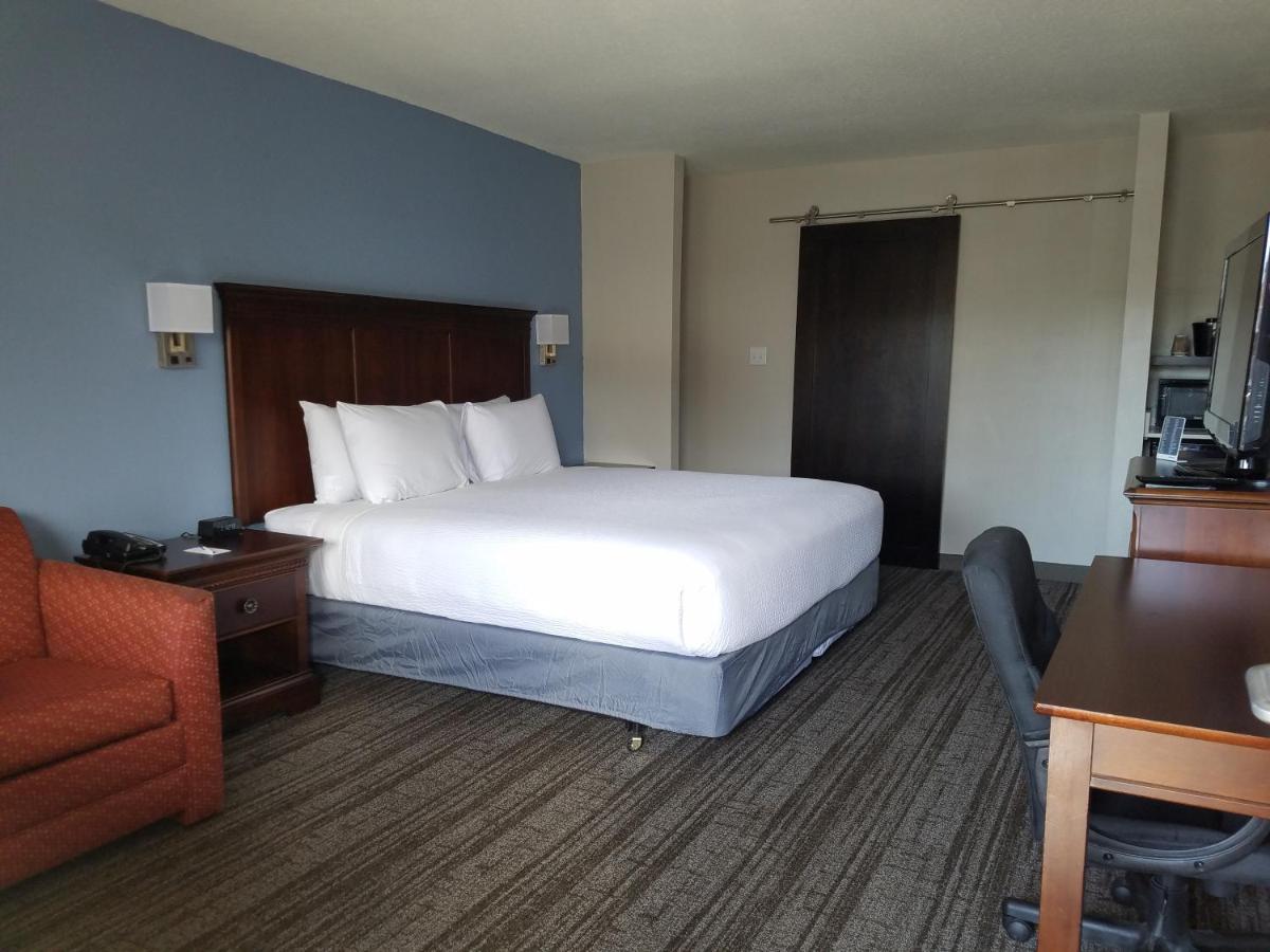  | Hotel South Tampa & Suites