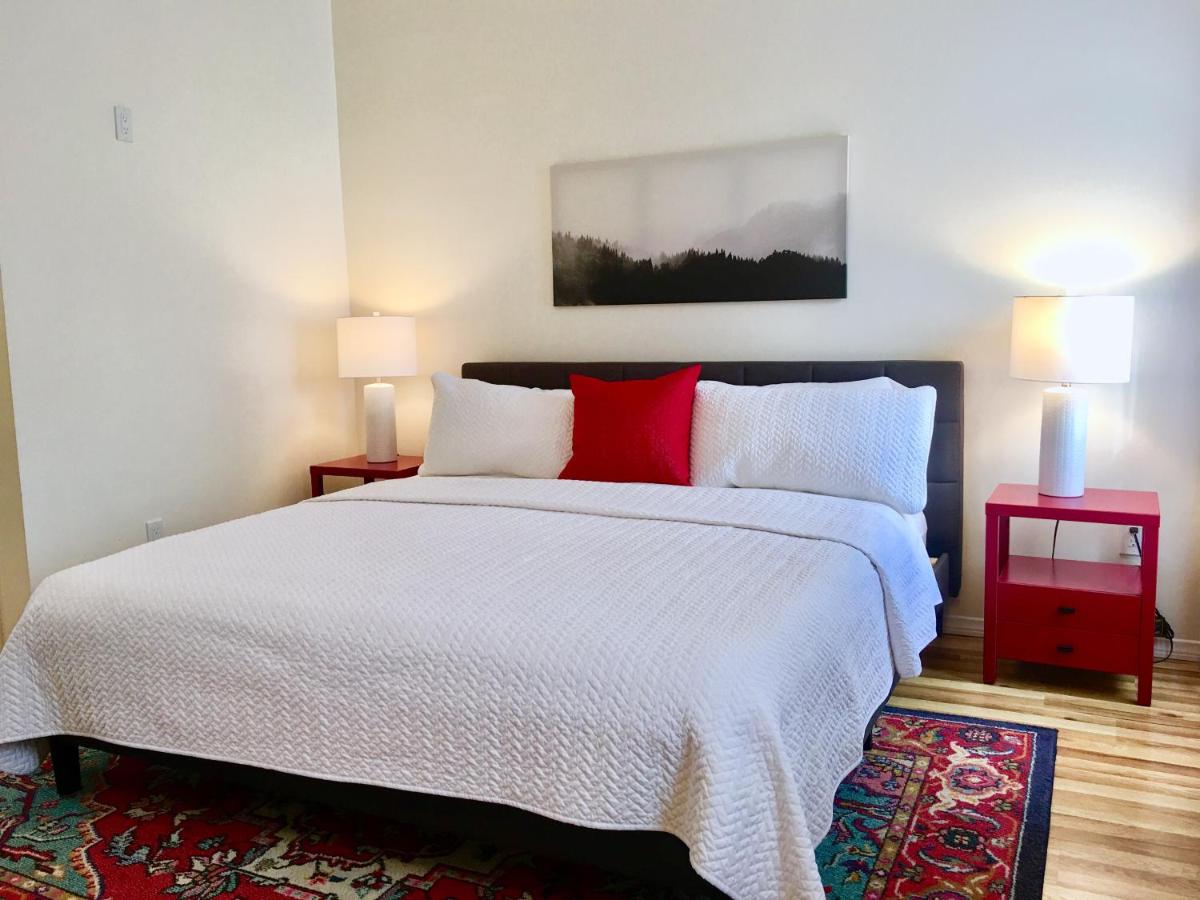  | Hotel Royal
