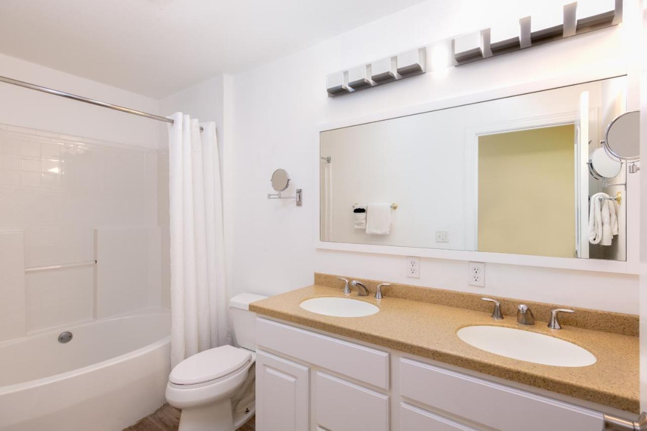 Accessible Three-Bedroom Three bathroom with Canal View - Off Property Location at Lime Tree Bay Resort
