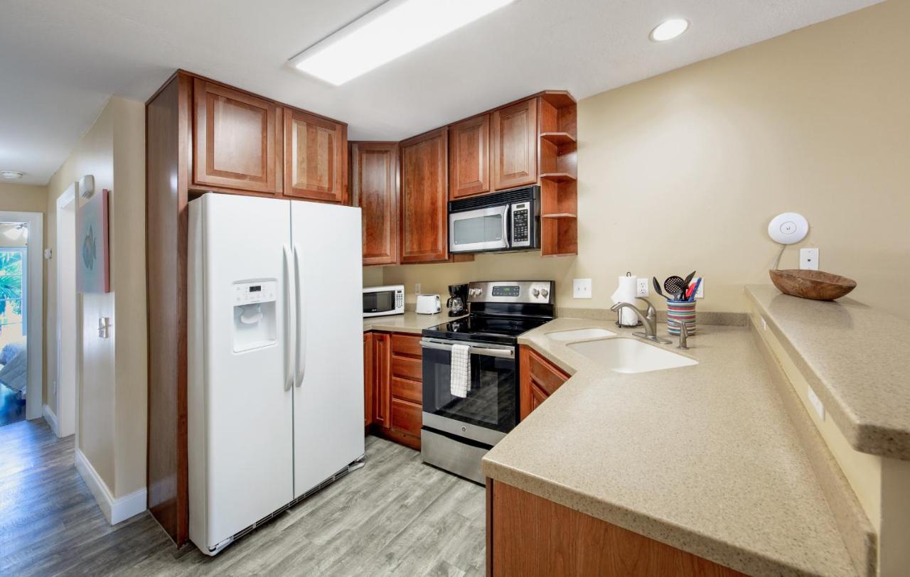 Accessible Three-Bedroom Three bathroom with Canal View - Off Property Location at Lime Tree Bay Resort