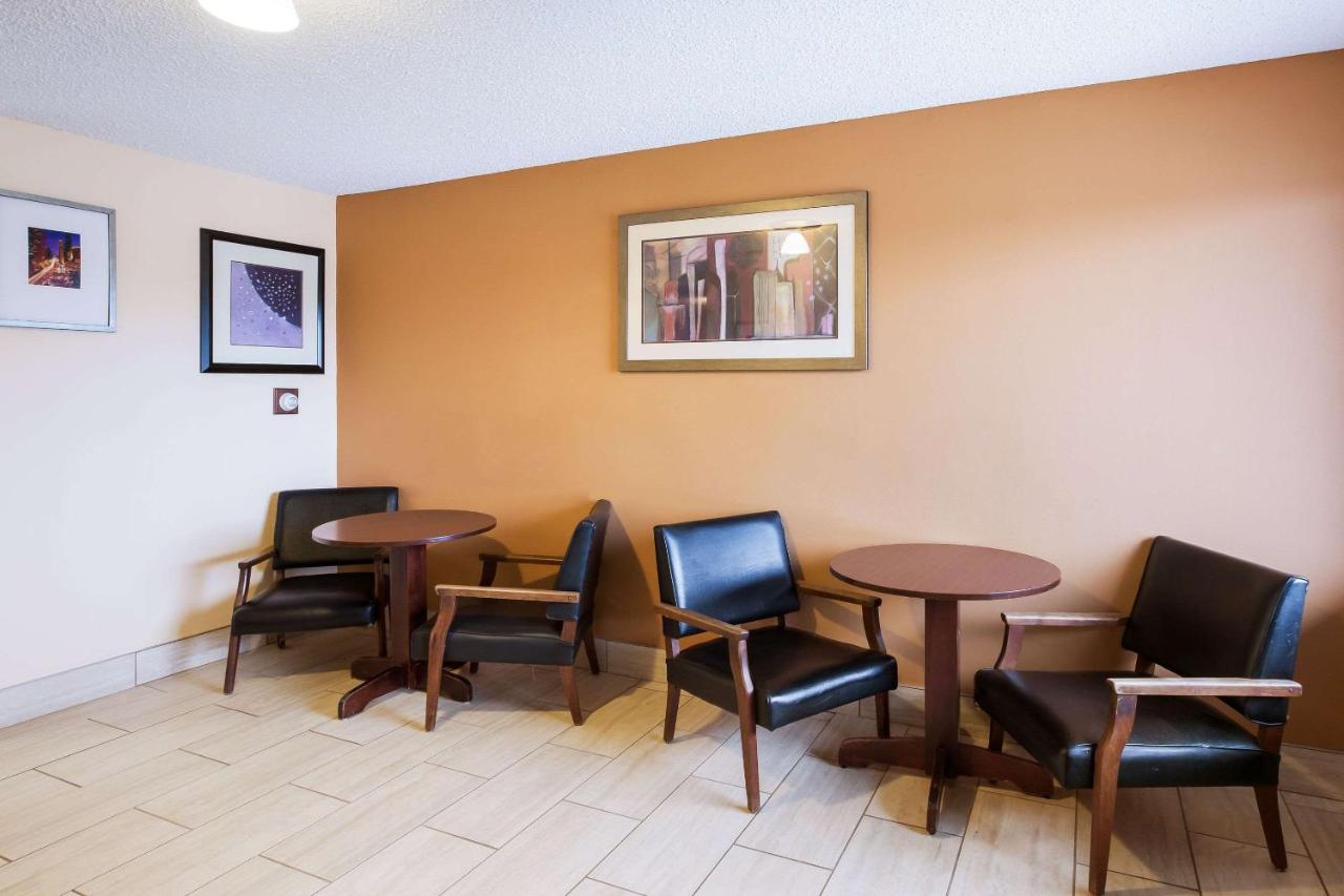| Rodeway Inn Sergeant Bluff - Sioux City