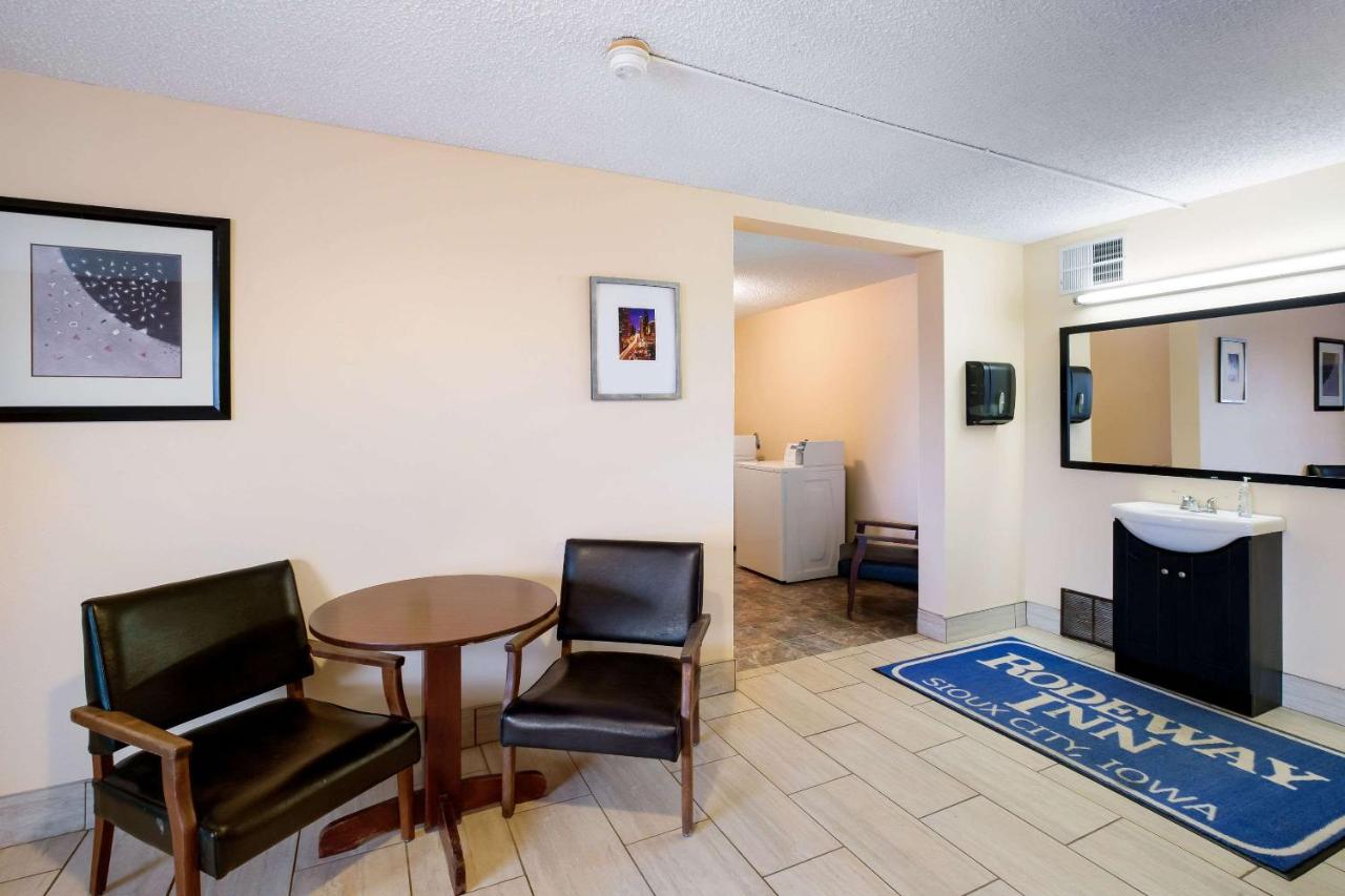 | Rodeway Inn Sergeant Bluff - Sioux City