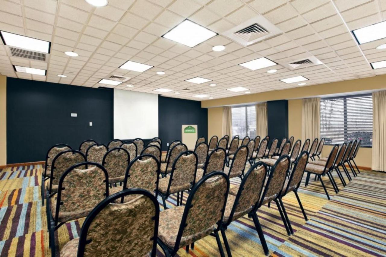 | Comfort Inn & Suites Voorhees - Mt Laurel