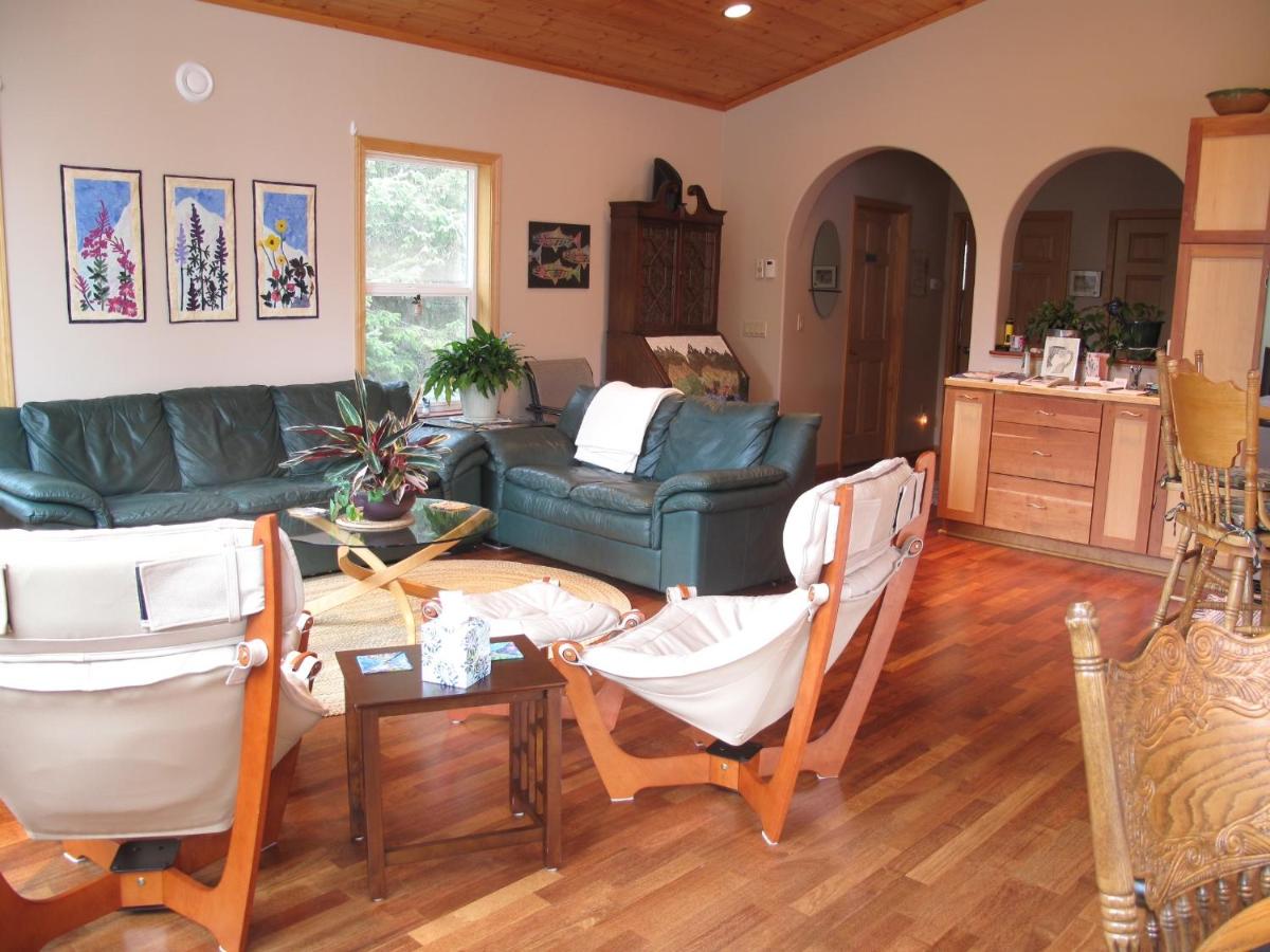  | Glacier Creek Lodging