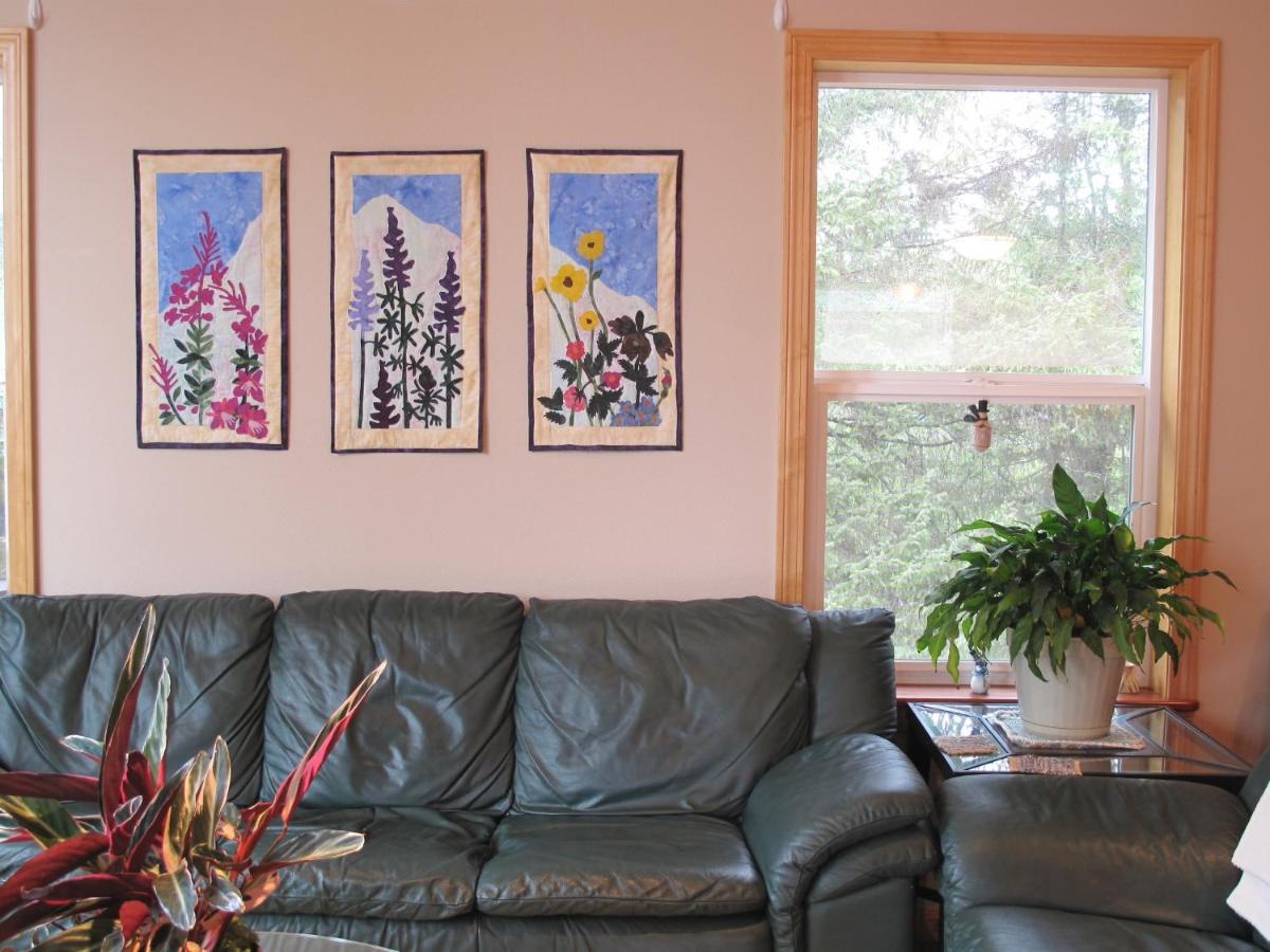  | Glacier Creek Lodging