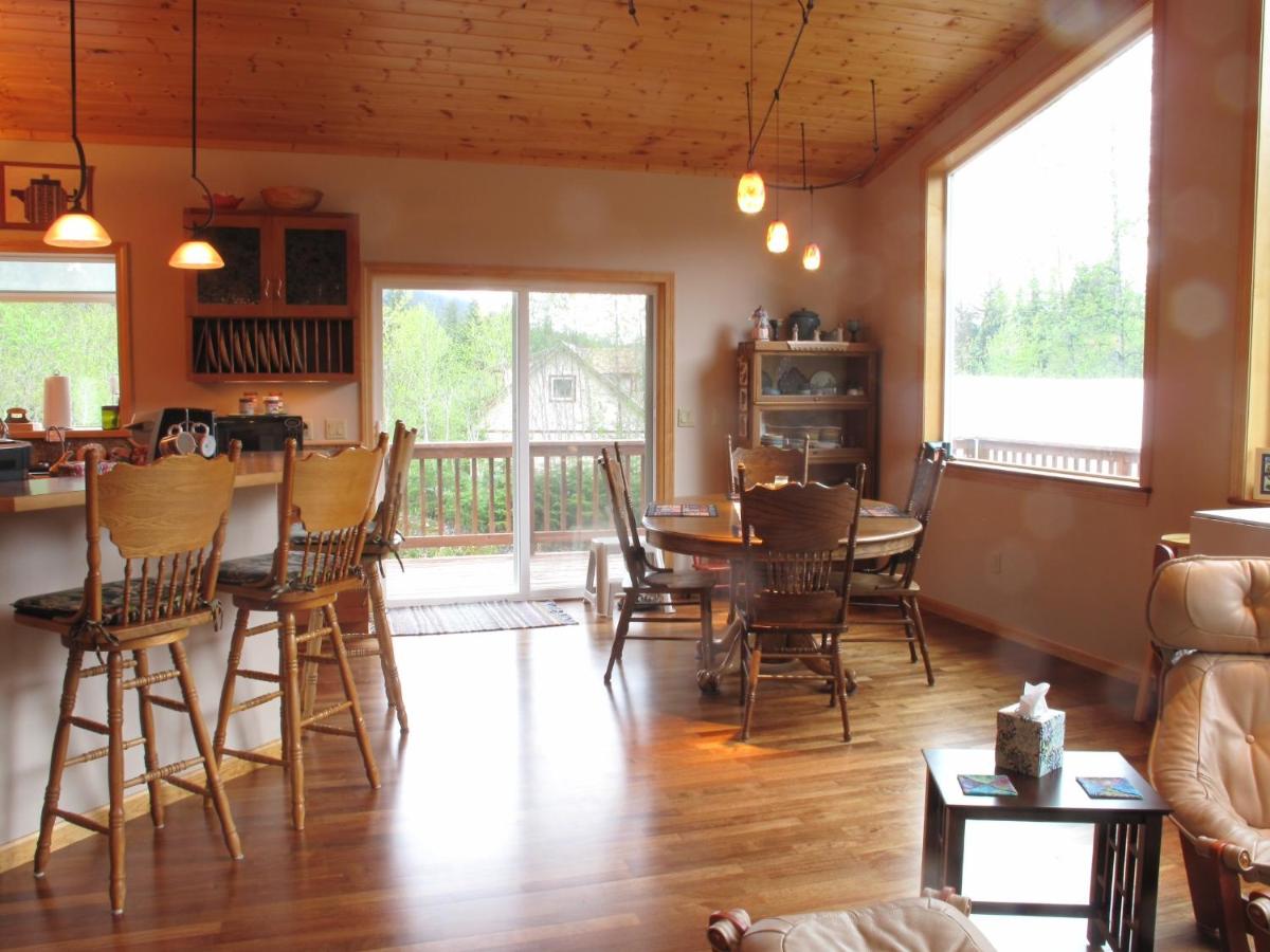  | Glacier Creek Lodging