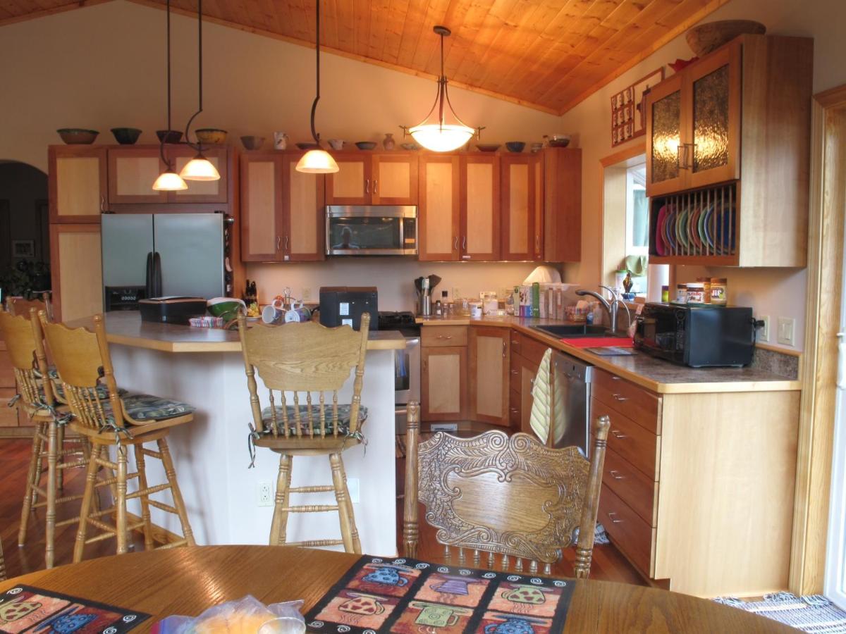  | Glacier Creek Lodging