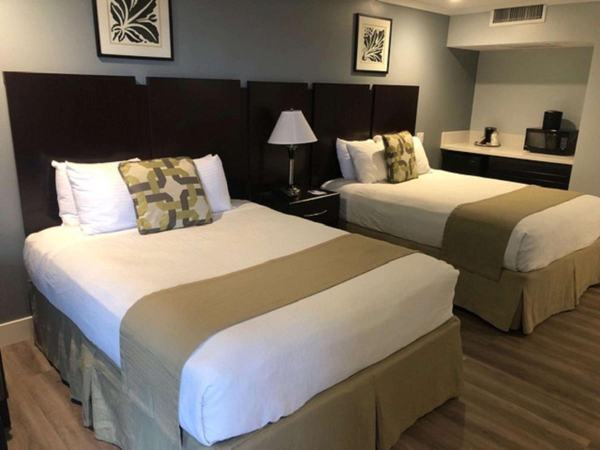 Queen Room with Two Queen Beds - Non-Smoking at Best Western Plus Dana Point Inn-by-the-sea