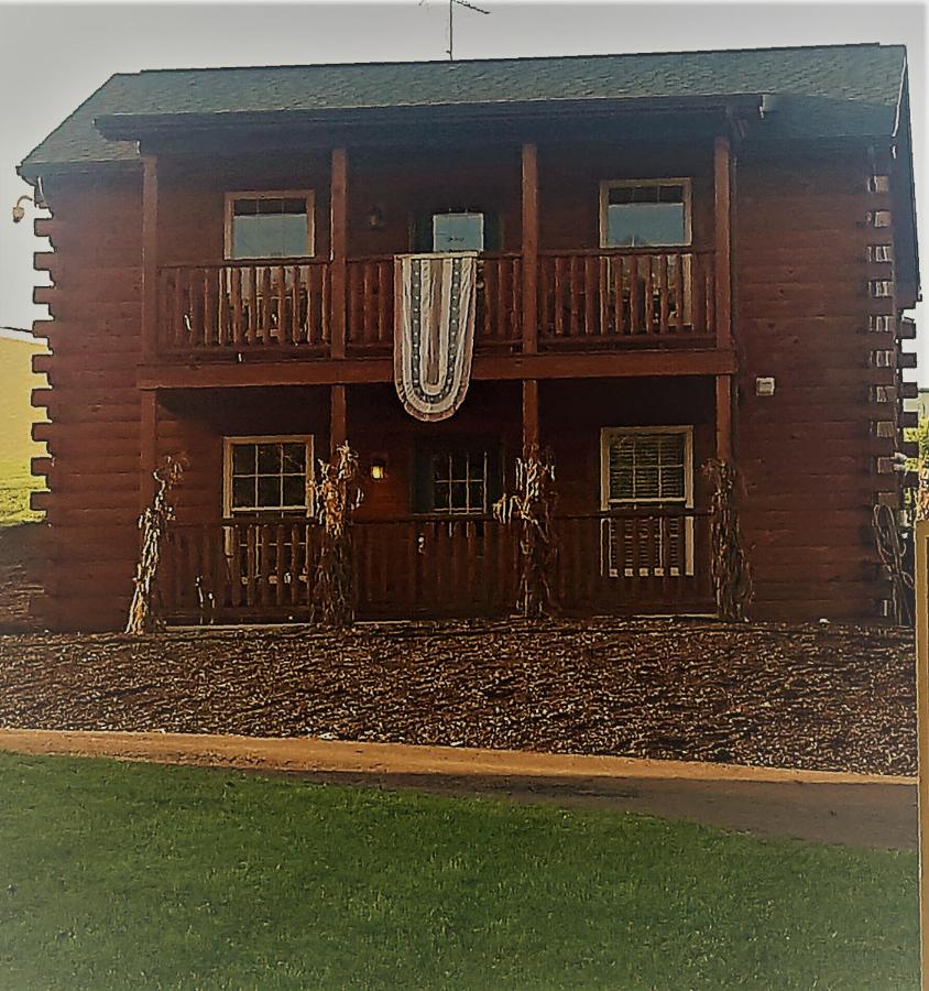  | Amish Blessings Cabins