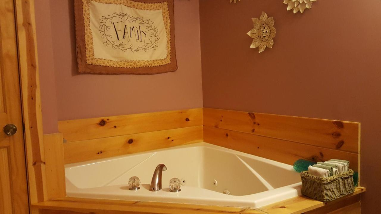  | Amish Blessings Cabins