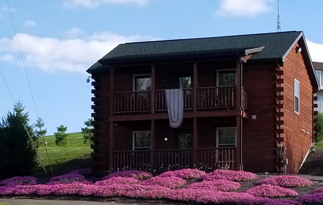  | Amish Blessings Cabins