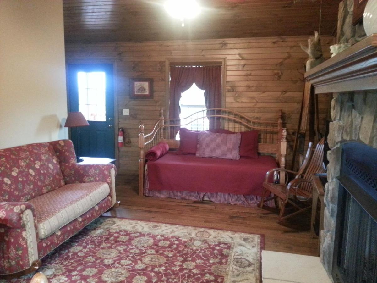  | Amish Blessings Cabins