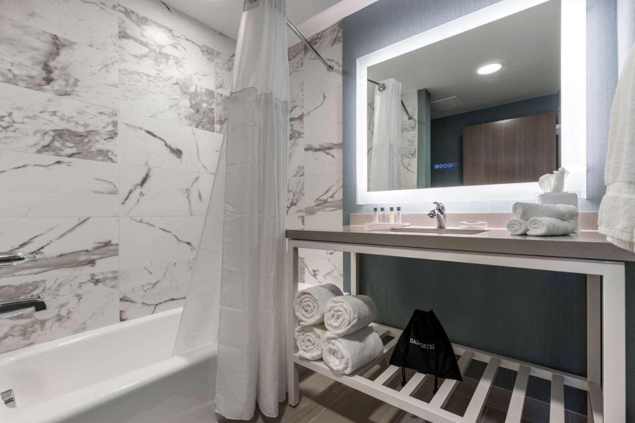 | Cambria Hotel West Orange