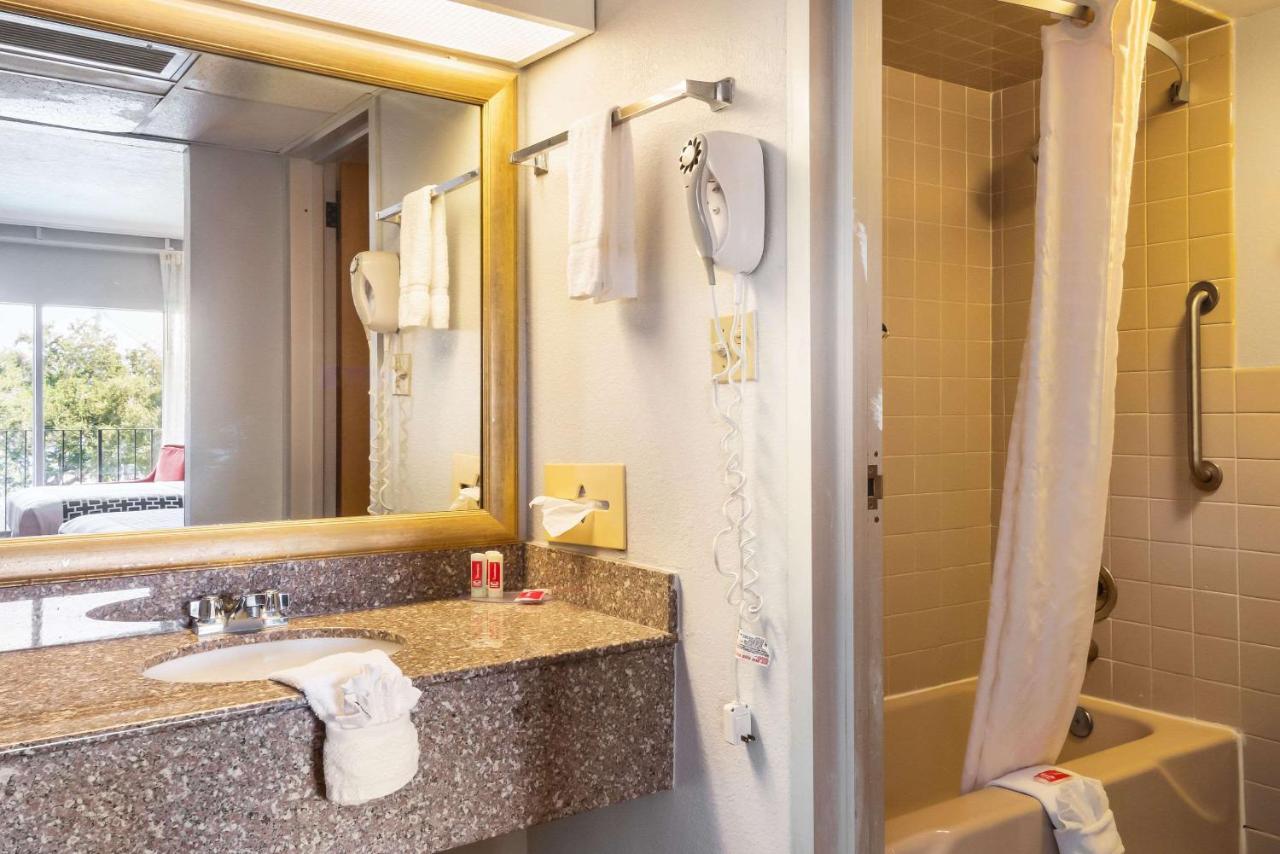 Queen Room with Two Queen Beds and Pool View - Non-Smoking at Econo Lodge Winter Haven Chain Of Lakes