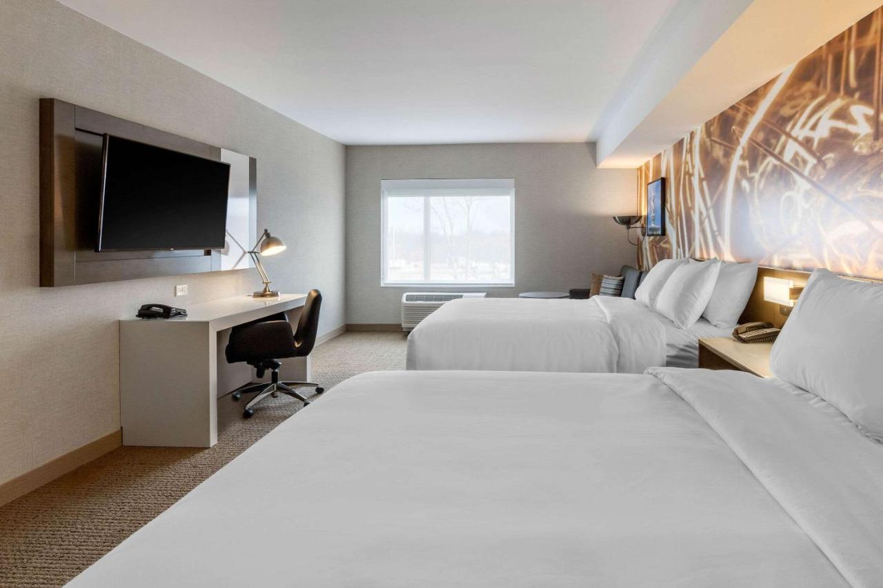 1 Bedroom Queen Suite with 2 Queen Beds at Cambria Hotel West Orange