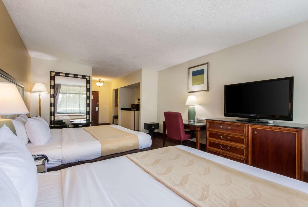 1 King Bed and 1 Queen Bed- Non-Smoking at Boca By the Sea