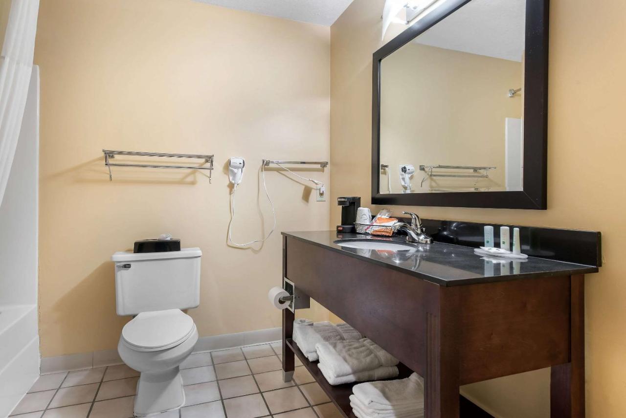 Queen Room with Two Queen Beds - Non-Smoking at Quality Inn & Suites Lebanon I-65