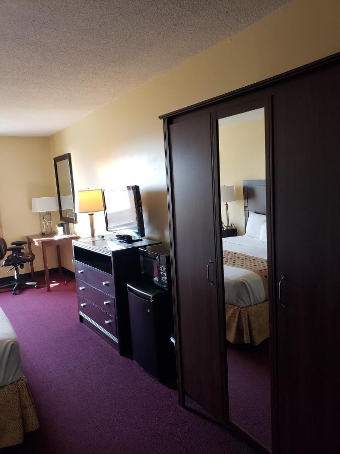 | River Edge Inn