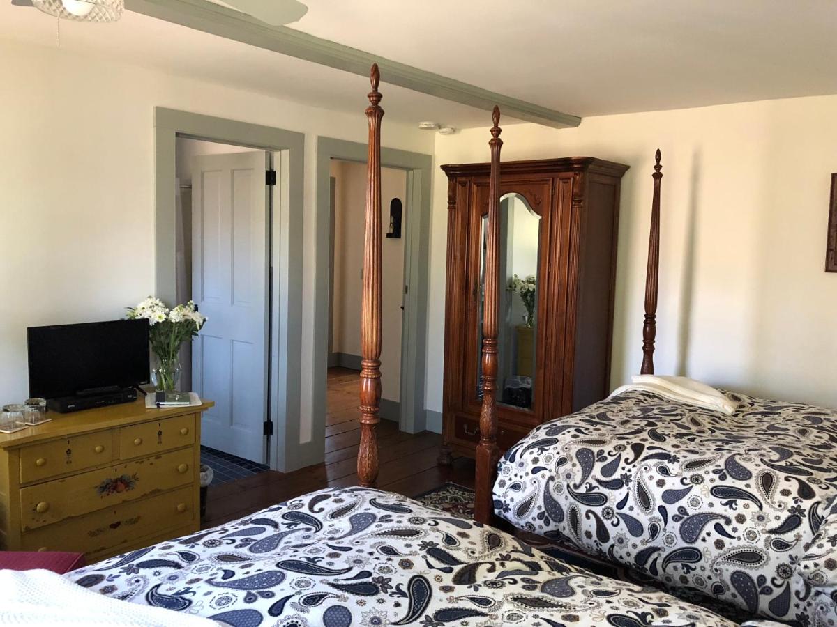 | Riverwind Inn Bed and Breakfast