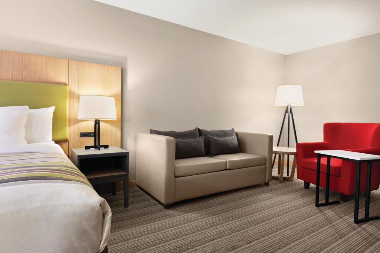 King Studio Suite - Non Smoking at Country Inn & Suites by Radisson, Wytheville, VA
