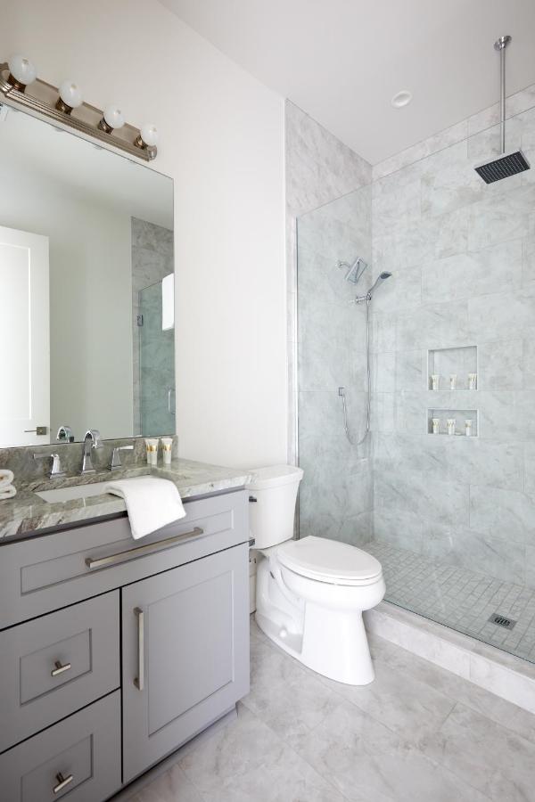 Superior Suite at Sonder at Viewpoint
