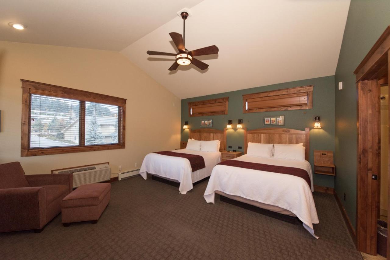  | The Maxwell Inn