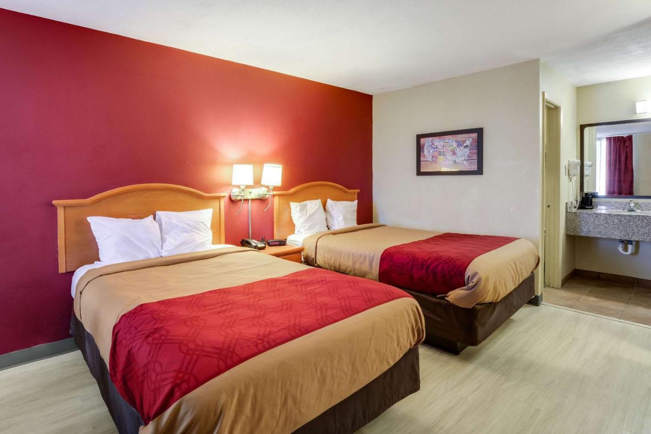 | Mill Tree Inn Millington