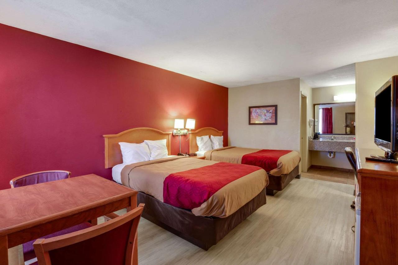 | Mill Tree Inn Millington