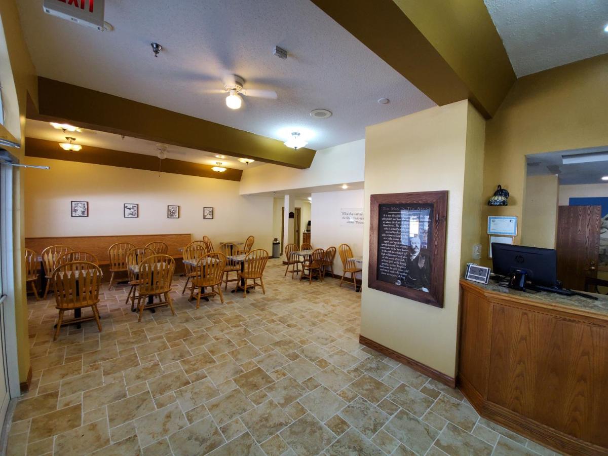  | Roosevelt Inn Mount Rushmore