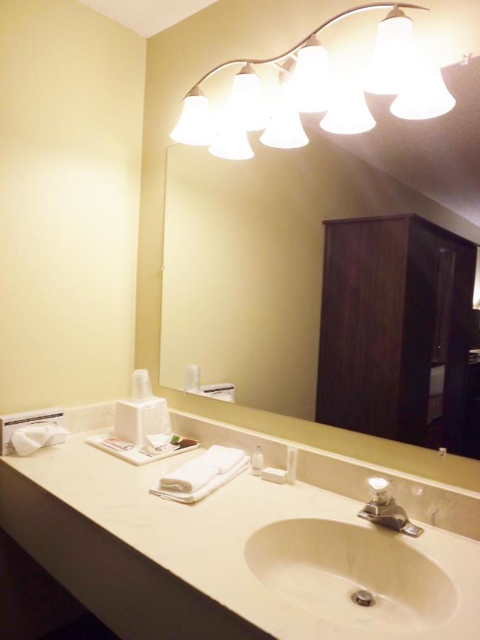 | River Edge Inn