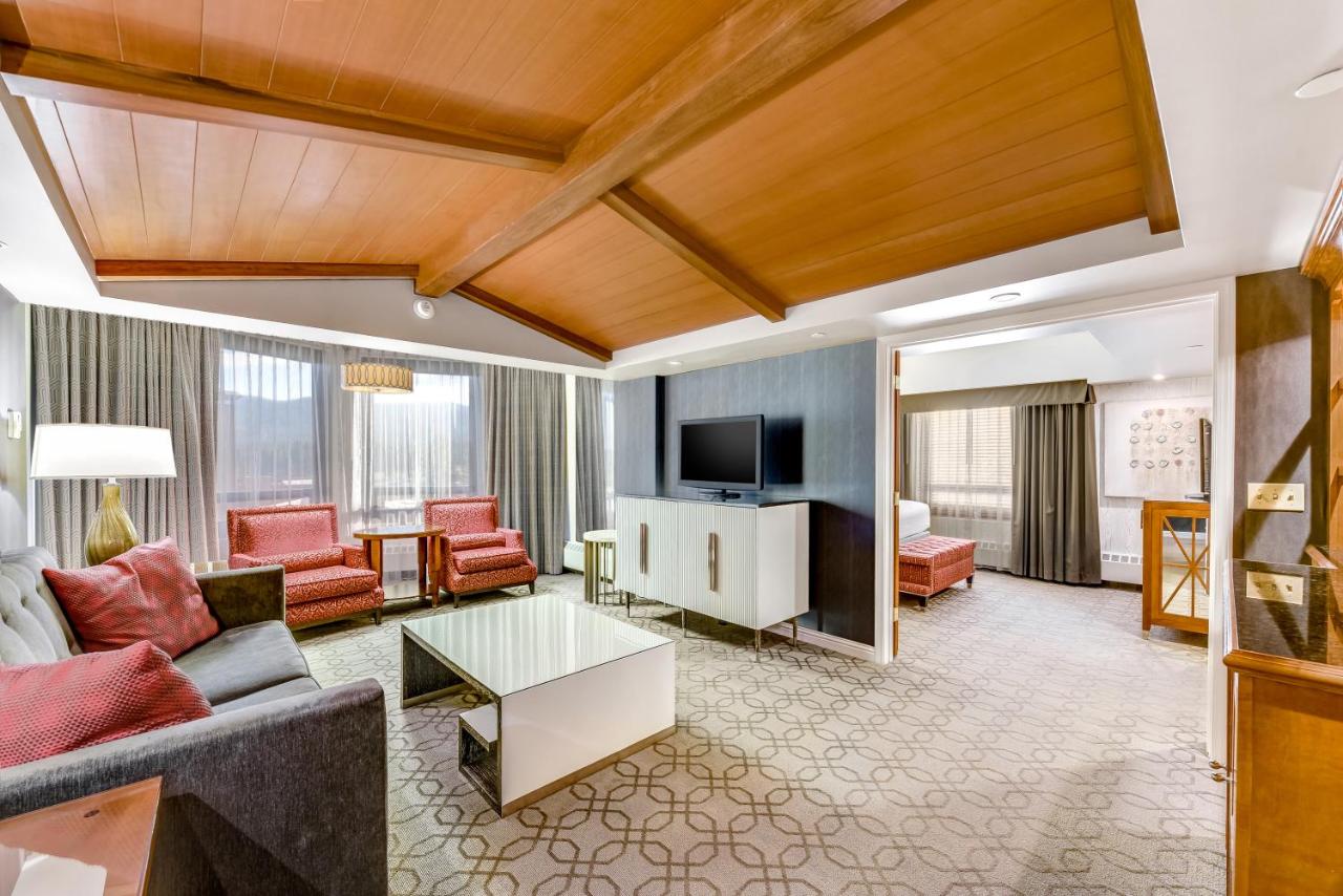 Premium Spa Suite King at Harrah's Lake Tahoe – A Caesars Rewards Destination