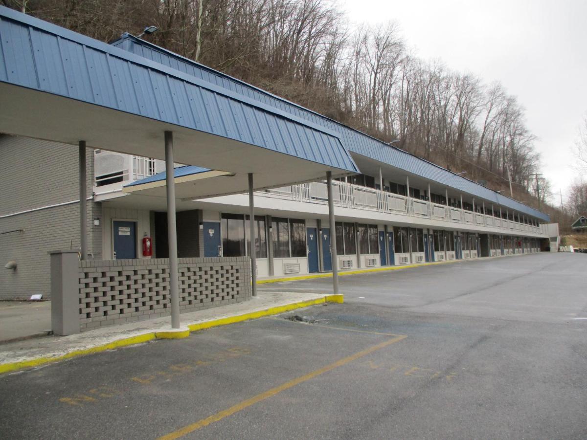 | Motel 6-Chilhowie, VA