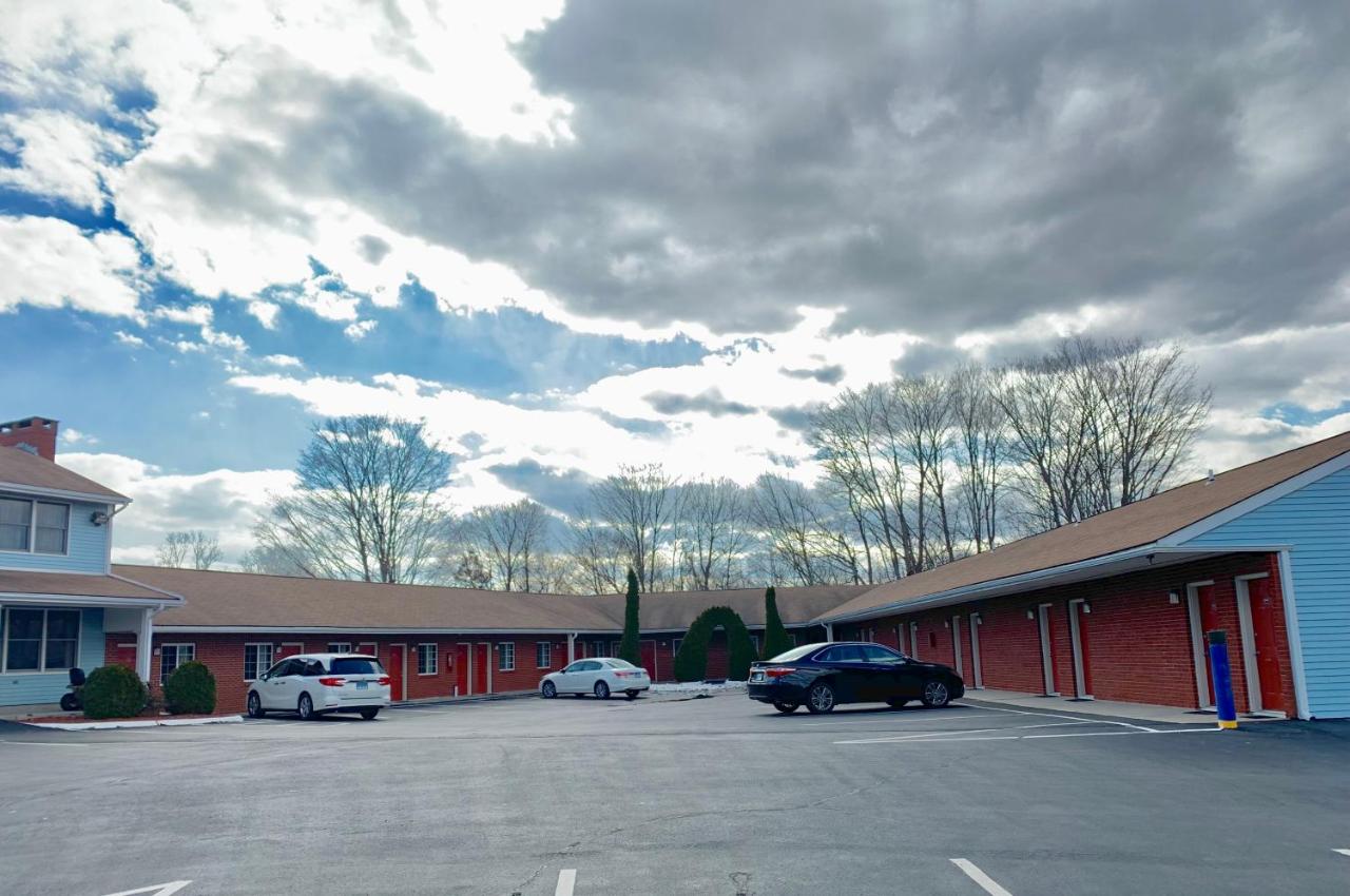 | American Inn