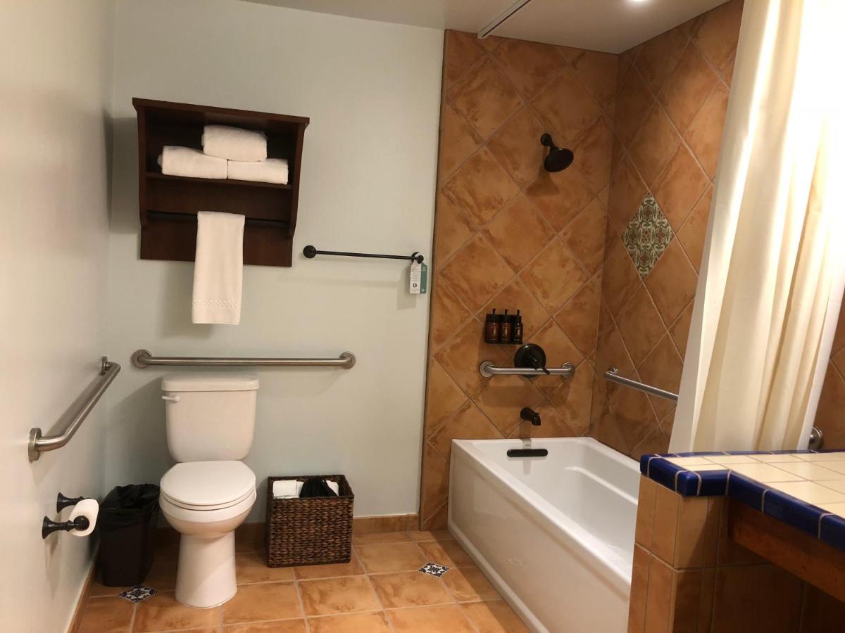  | Hotel Mission de Oro