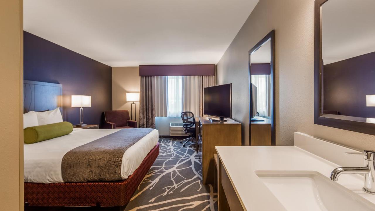 King Room at Best Western McMinnville Inn