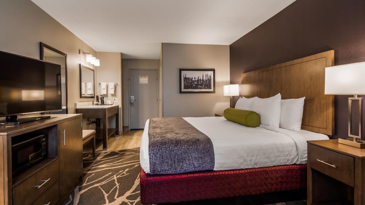 King Room at Best Western McMinnville Inn