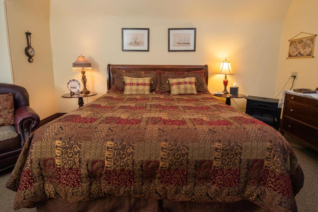 | Spencer House Bed & Breakfast