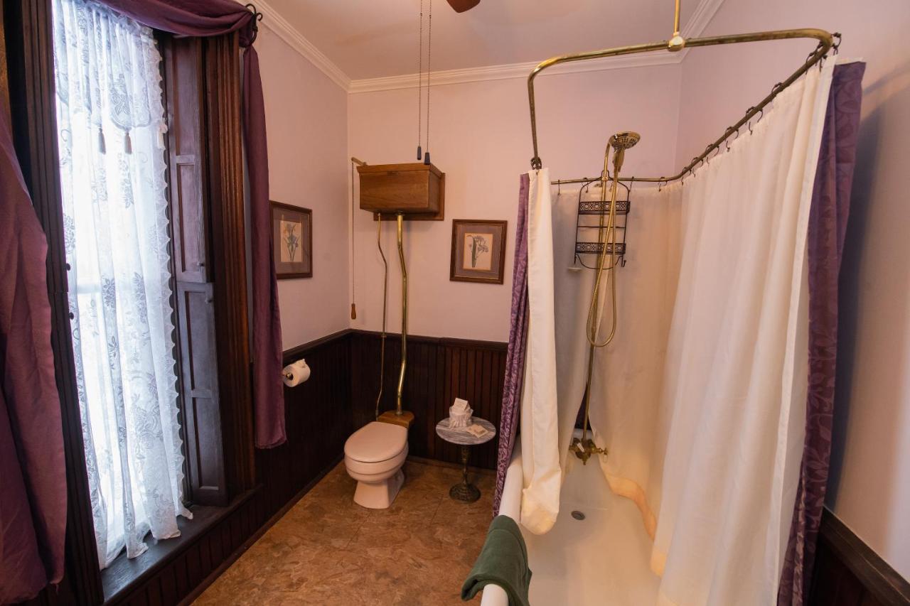 | Spencer House Bed & Breakfast