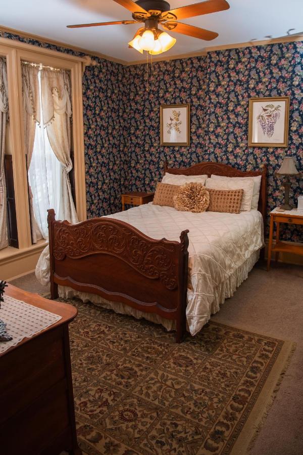 | Spencer House Bed & Breakfast