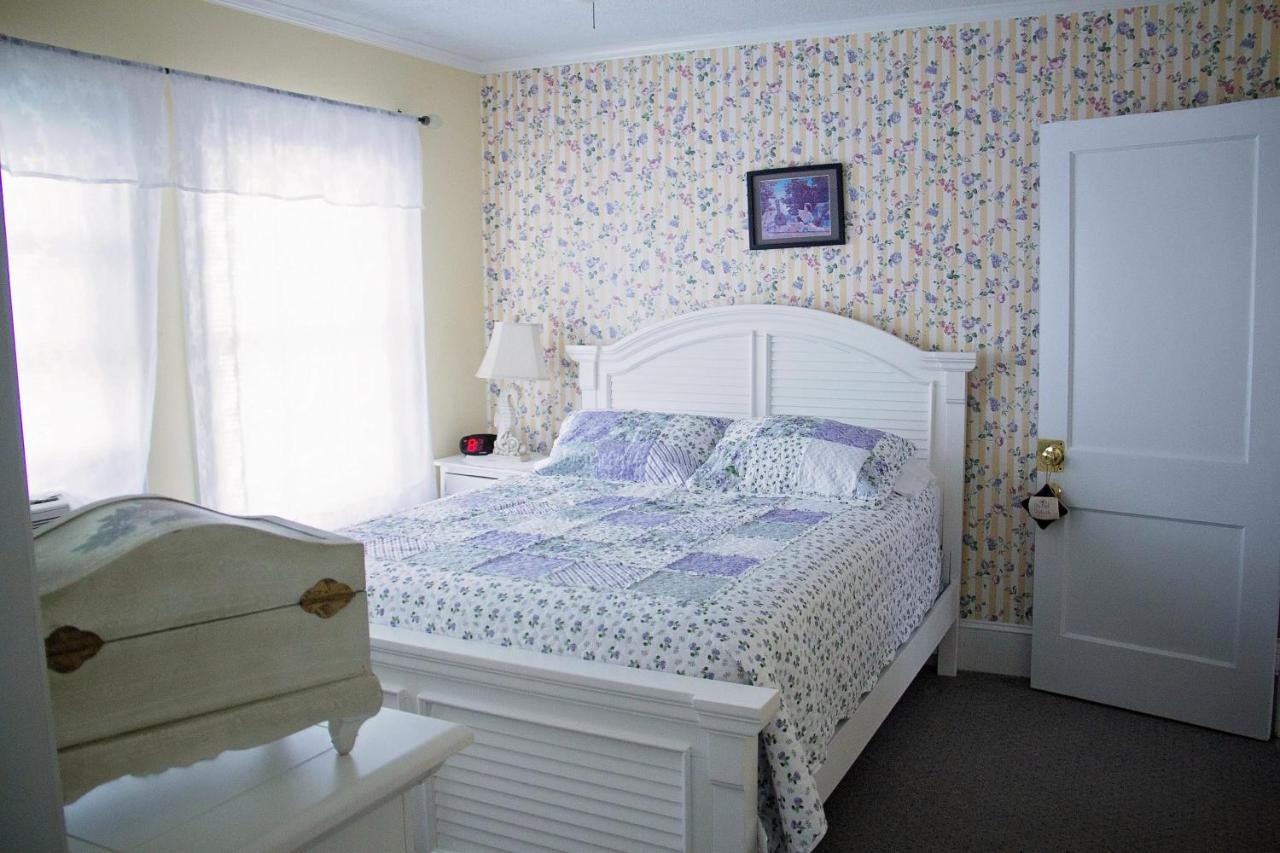 | Atlantic House Bed & Breakfast