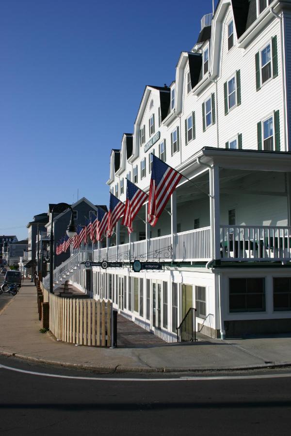 | National Hotel