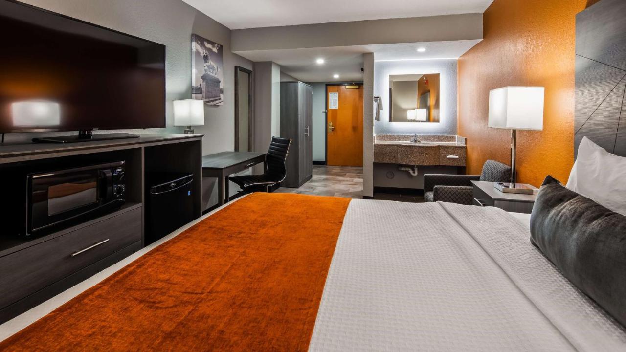 King Room at Best Western Plus St. Augustine I-95