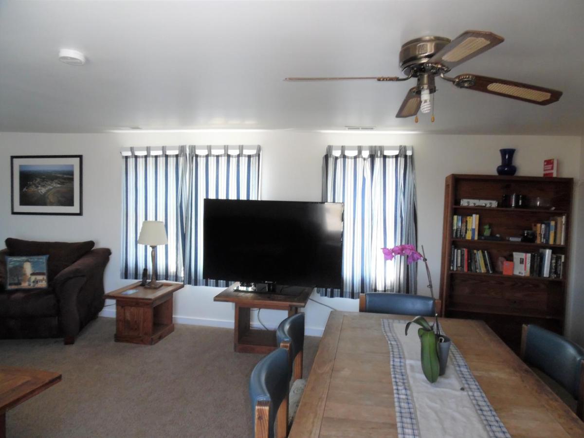 | Second Floor Apartment #23 - water & town views