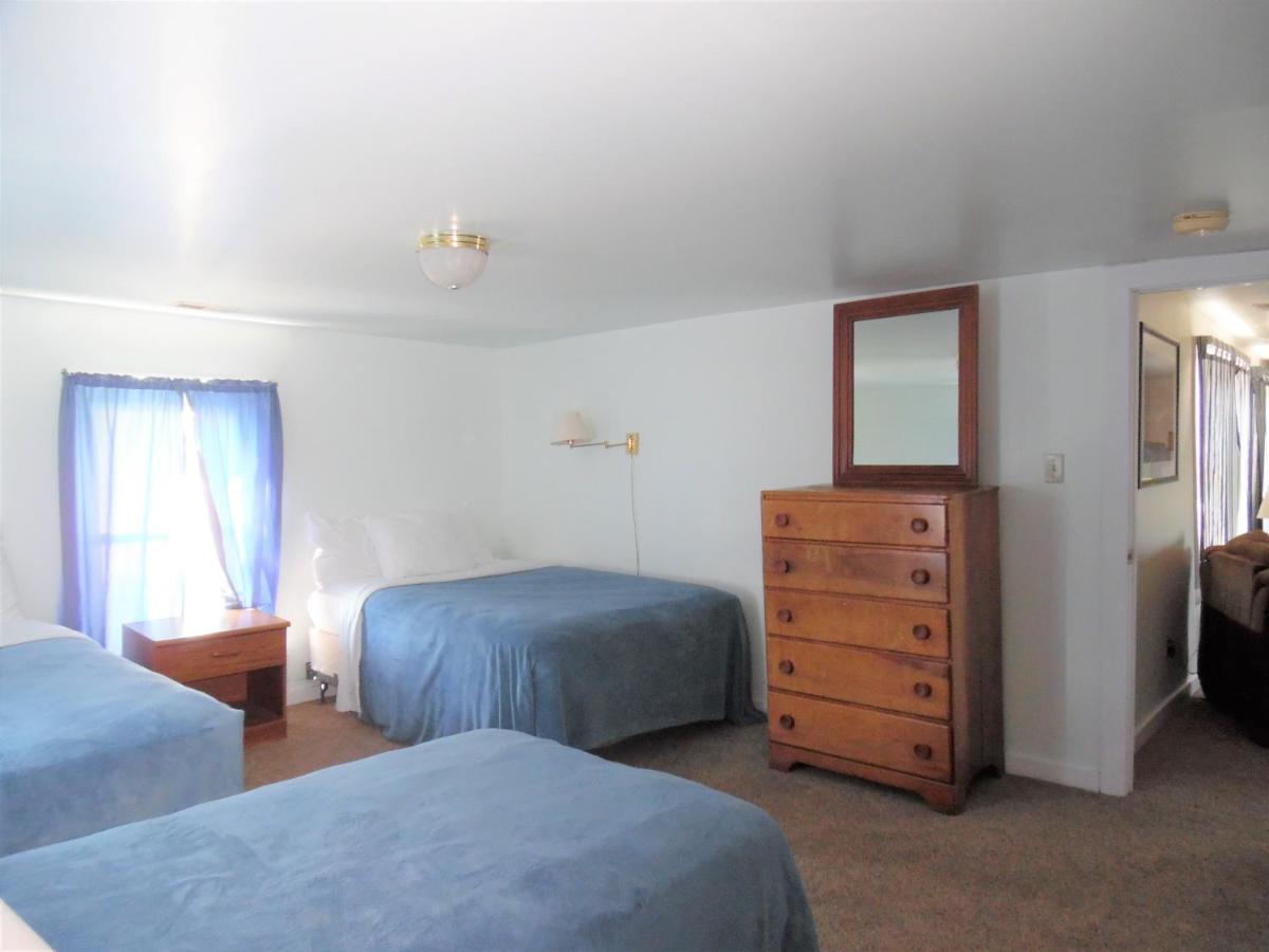 | Second Floor Apartment #23 - water & town views