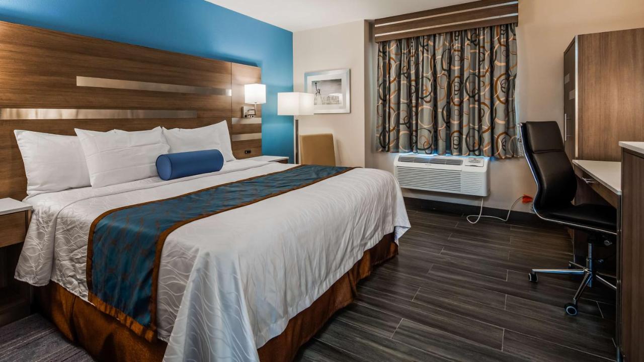 | Best Western Plus Stadium Inn