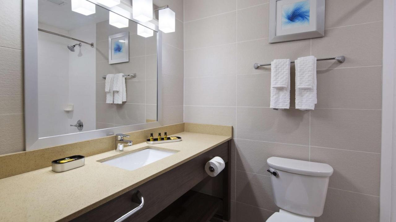 | Best Western Plus Stadium Inn