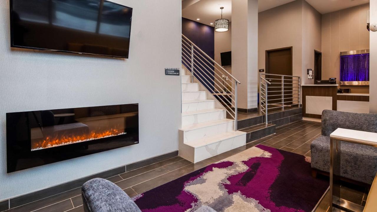 | Best Western Plus Stadium Inn